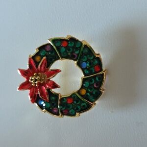 Festive Wreath Brooch with Red and Green Accents